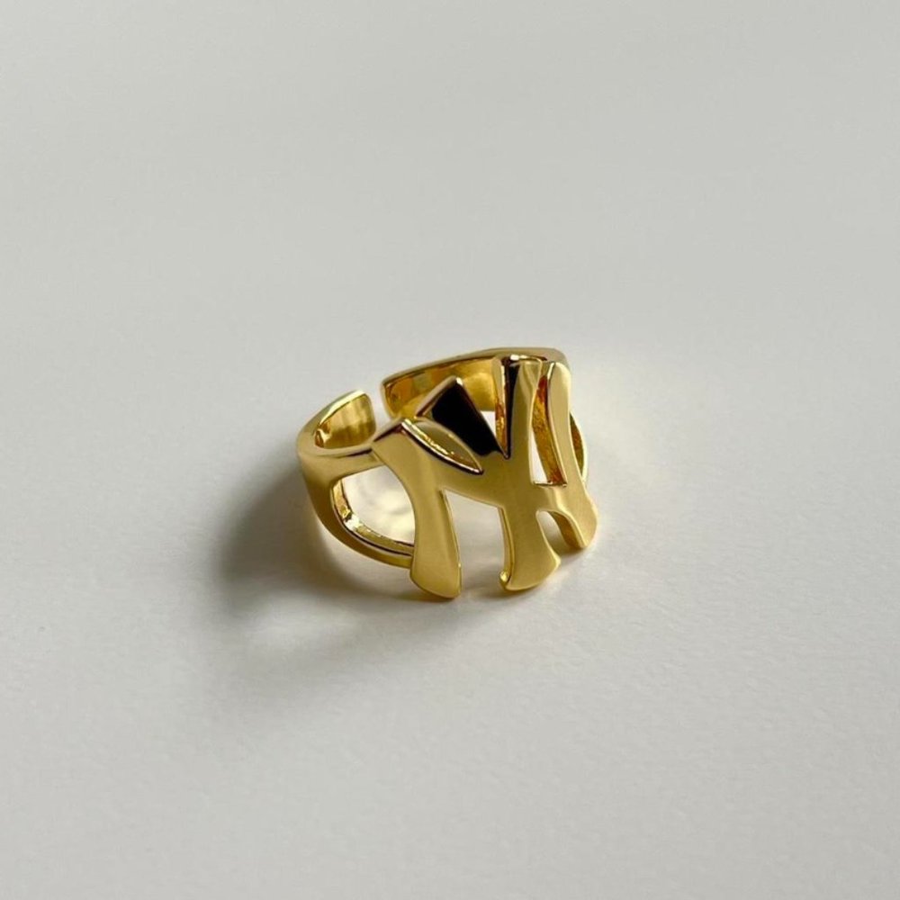 New York Yankees Gold Ring Unisex One Size Fits Most - Picture 6 of 8